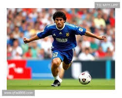 意甲-普利西奇双响拉比奥特世界波 米兰3-2登顶 [意甲AC米兰]