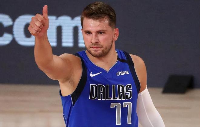 让勇士高层 让勇士高层